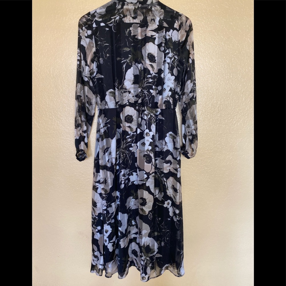 ❌SOLD❌ Banana Republic midi neck tie dress XS - Picture 6 of 8